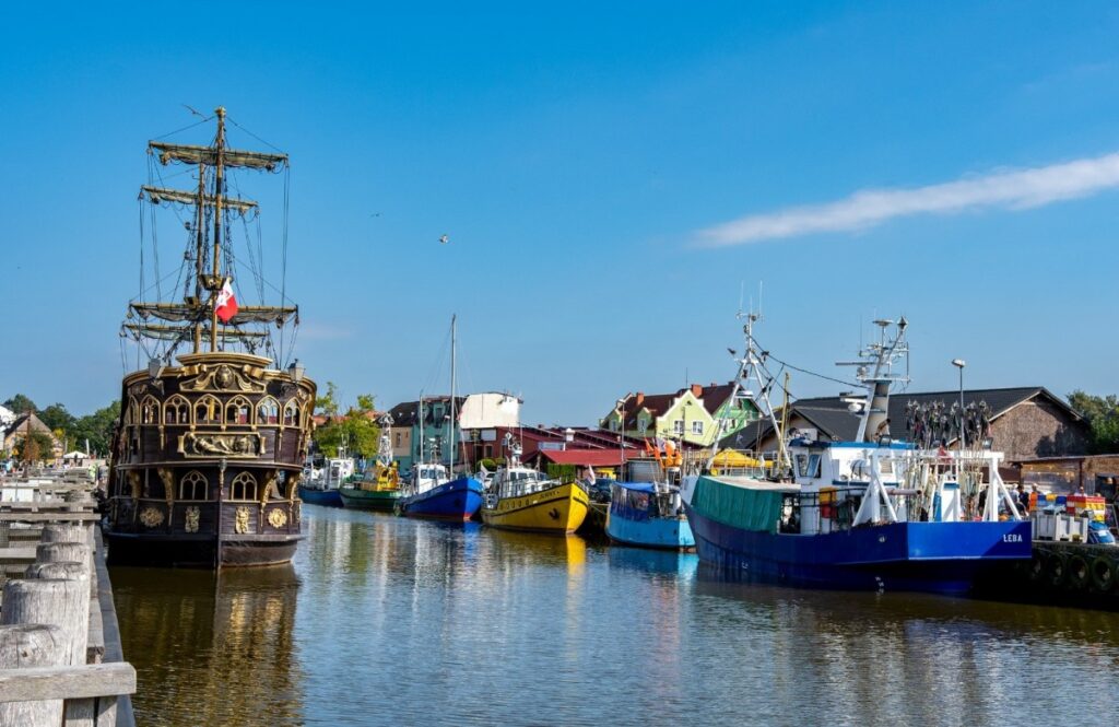 Port i marina w Łebie